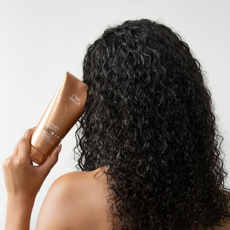 Acondicionador-Nutricion-Ultimate-Smooth-Wella-Professionals-200-Ml