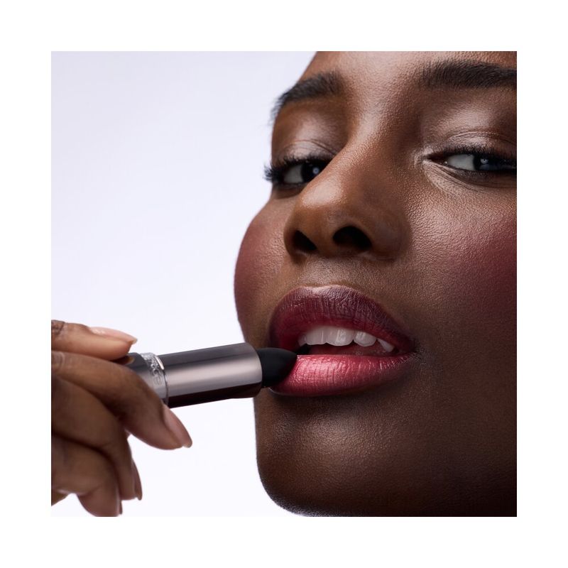 Balsamo-Labial-Catrice-Dark-Ruby-Glow-Tono-010-3.5-Gr