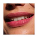 Balsamo-Labial-Catrice-Dark-Ruby-Glow-Tono-010-3.5-Gr