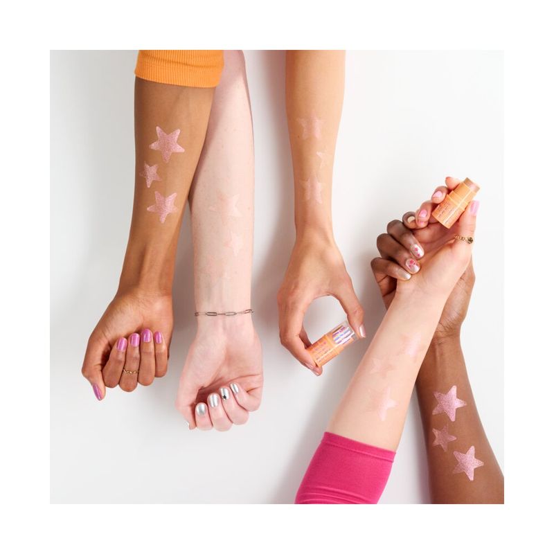 Iluminador-en-Barra-Essence-Baby-Holo-Glow-Tono-10-5-g