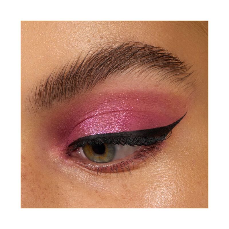Delineador-de-Ojos-Essence-Lash-Princess-Negro-WP-3-Ml