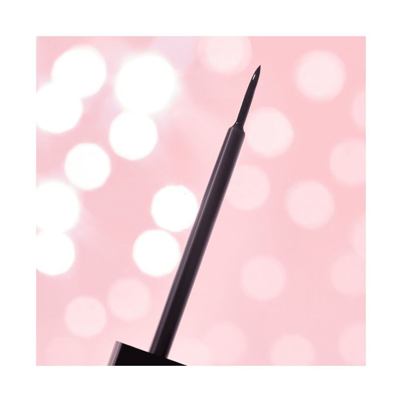 Delineador-de-Ojos-Essence-Lash-Princess-Negro-WP-3-Ml