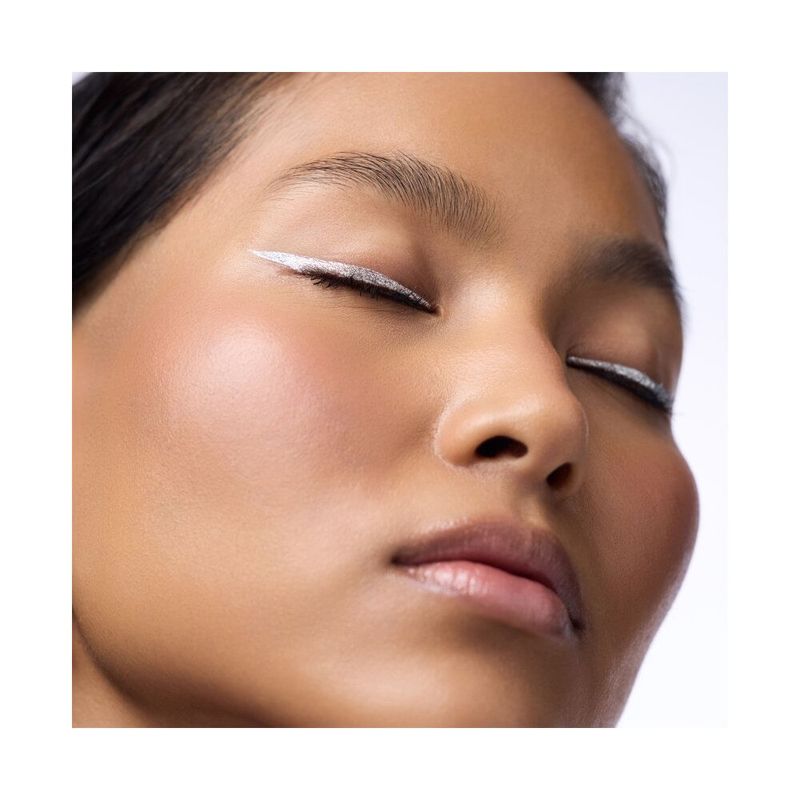 Delineador-Catrice-Space-Glam-Tono-010-1.4-Ml