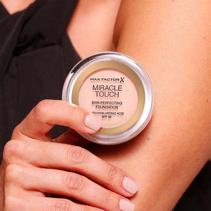 Base-Miracle-Touch-BronzMax-Factor-Tonoze